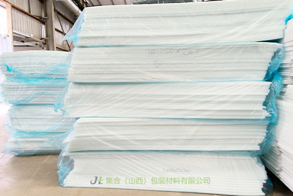 陽高珍珠棉板-珍珠棉廠家專業(yè)生產(chǎn)珍珠棉板、高密度珍珠棉板材、黑色珍珠棉板材品質(zhì)有保障