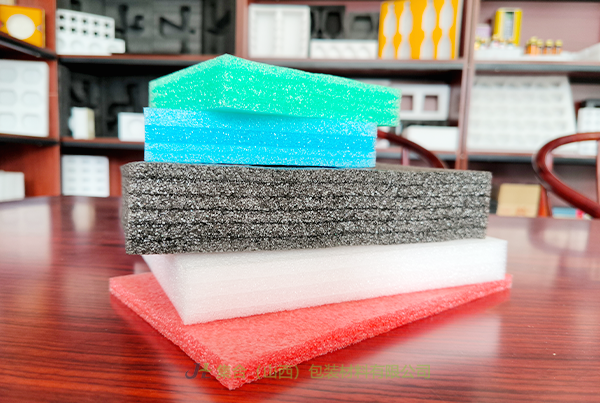 迎澤珍珠棉板-山西珍珠棉廠家專業(yè)生產(chǎn)黑色珍珠棉板材、白色珍珠棉板材、復(fù)合珍珠棉板材工廠直發(fā)