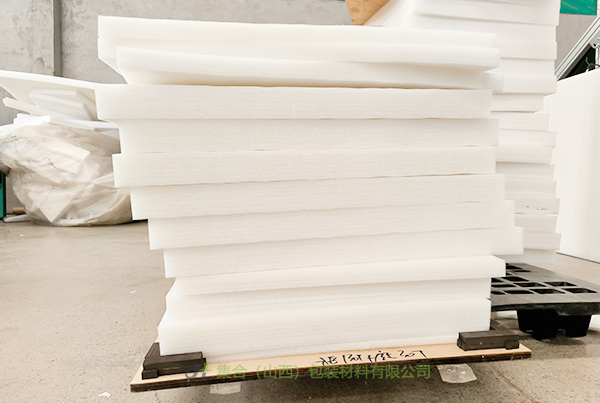 夏縣珍珠棉板-珍珠棉廠家專業(yè)生產(chǎn)珍珠棉板、白色珍珠棉板材、復(fù)合珍珠棉板材源頭發(fā)貨