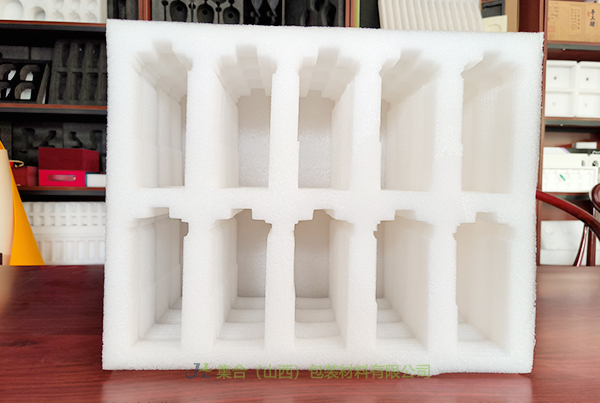 石樓珍珠棉盒-集合包裝專業(yè)生產(chǎn)珍珠棉盒、EPE盒、EPE珍珠棉禮盒內(nèi)襯質(zhì)量過硬