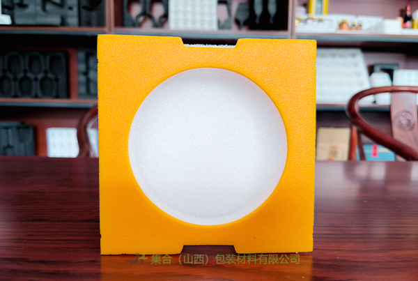 長(zhǎng)子珍珠棉盒-太原珍珠棉廠專業(yè)生產(chǎn)EPE盒、EPE禮盒內(nèi)襯、EPE珍珠棉盒可靠好品質(zhì)