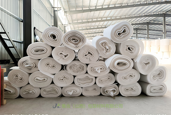 婁煩珍珠棉卷材-集合包裝專業(yè)生產(chǎn)珍珠棉卷棉、珍珠棉保溫卷棉、珍珠棉大棚保溫卷棉直銷優(yōu)質(zhì)品