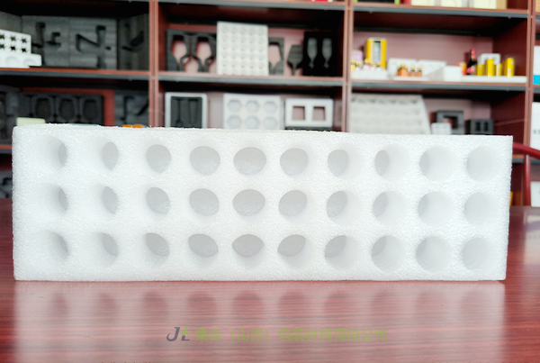 沁縣珍珠棉水果托-太原珍珠棉廠家專業(yè)生產(chǎn)珍珠棉托盤、珍珠棉果托、珍珠棉酒托工廠直出貨