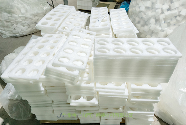 EPE珍珠棉片, EPE珍珠棉泡棉, 沙棘汁珍珠棉內(nèi)襯, 復(fù)合珍珠棉板材, 高密度珍珠棉, 貼絨布EPE珍珠棉板材, 沁縣哪里定做EPE珍珠棉