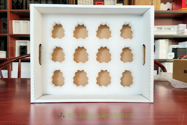 柳林珍珠棉內(nèi)包裝-山西珍珠棉廠專業(yè)生產(chǎn)珍珠棉內(nèi)襯、貼絨布珍珠棉內(nèi)襯、貼卡紙珍珠棉內(nèi)襯實(shí)惠好選擇