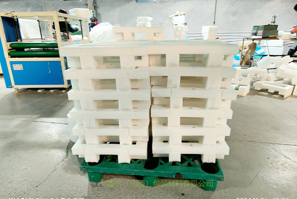 汾陽珍珠棉支架-集合包裝專業(yè)生產(chǎn)珍珠棉支架、EPE珍珠棉支架、電腦珍珠棉支架原廠直銷貨