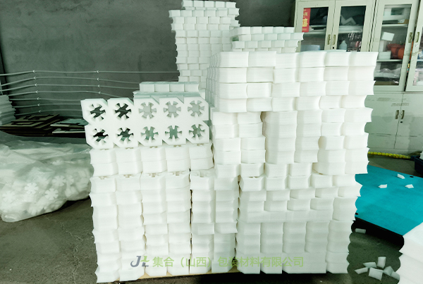 翼城珍珠棉支架-珍珠棉源頭生產(chǎn)廠家專業(yè)生產(chǎn)珍珠棉支架、EPE支架、EPE珍珠棉支架源頭發(fā)貨